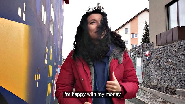 Amateur sweetie doggystyled by agent