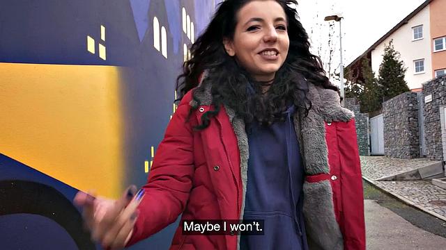 Amateur sweetie doggystyled by agent