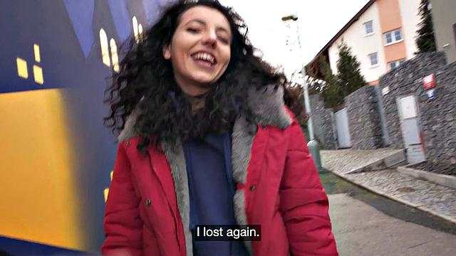 Amateur sweetie doggystyled by agent