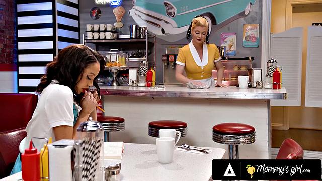 MOMMY'S GIRL - MILF Serene Siren Rough Scissoring & Face Fuck Spark Cute Alexis Taes Lesbian Lust