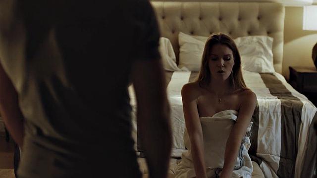 Piercedpussy stepsis penetrated by her stepbros cock