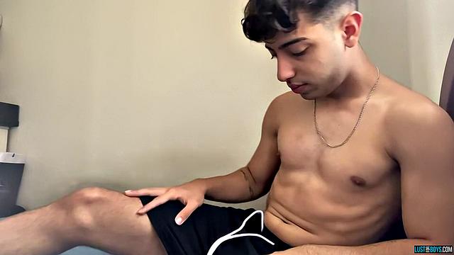 Delicious Cum Play With Henry - Henry Lynes