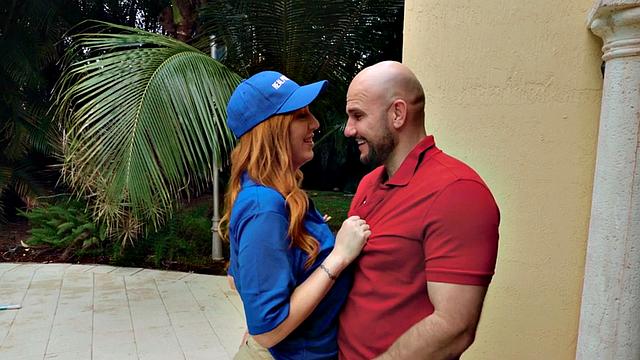 Redhead MILF fucked in asshole outdoors by nice dick