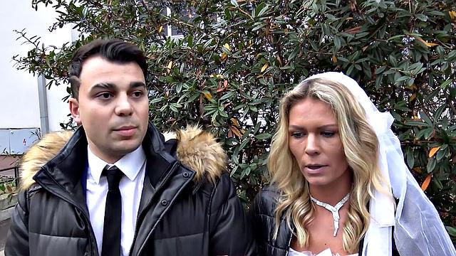 DEBT4k. Brazen guy fucks another bride as the only way to delay debt