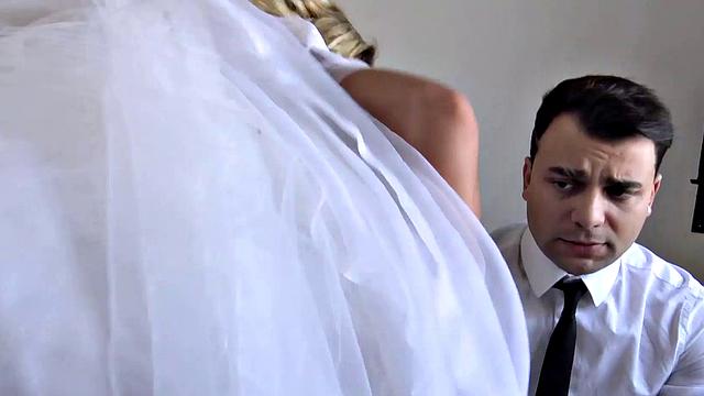 DEBT4k. Brazen guy fucks another bride as the only way to delay debt