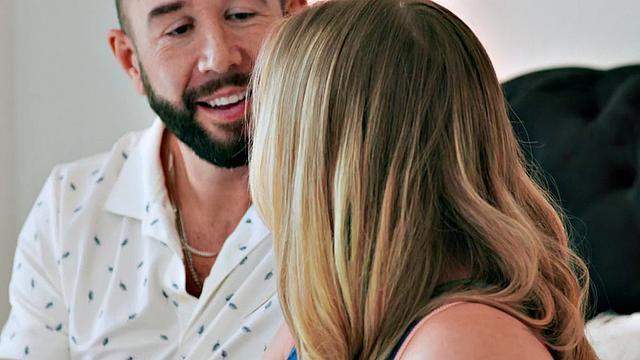 Inked big-booty bae banged in doggy style after pussy licking