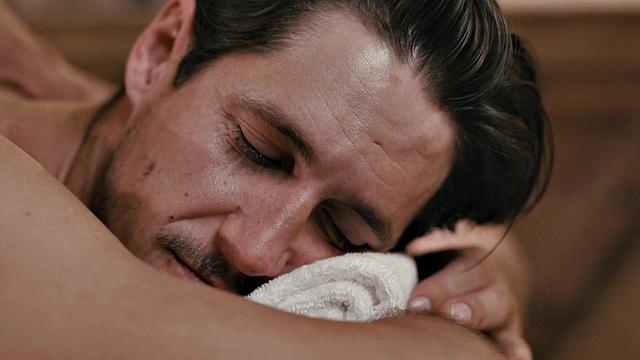 Tgirl masseuse sucking before bareback in parlor