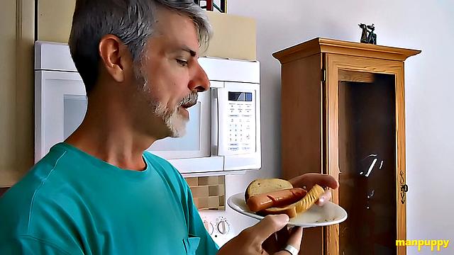 DADDY GIANT 43 - Tiny Chef Wiener - Richard Lennox