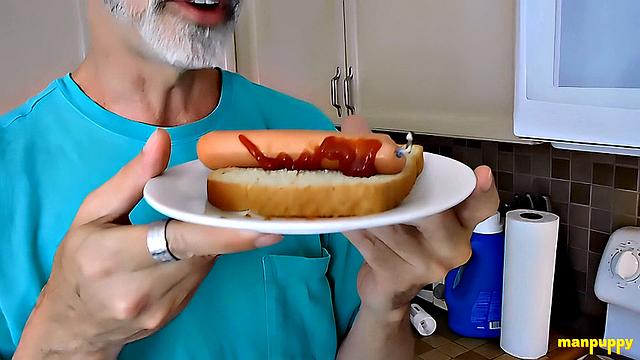 DADDY GIANT 43 - Tiny Chef Wiener - Richard Lennox