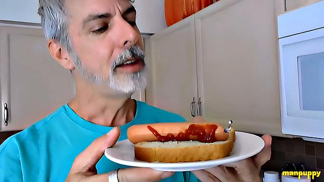 DADDY GIANT 43 - Tiny Chef Wiener - Richard Lennox