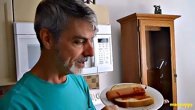 DADDY GIANT 43 - Tiny Chef Wiener - Richard Lennox