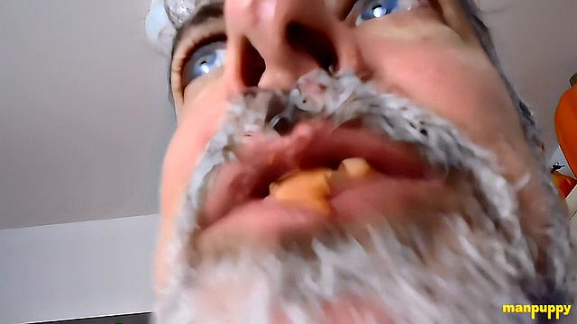 DADDY GIANT 43 - Tiny Chef Wiener - Richard Lennox