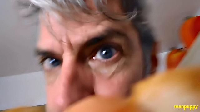 DADDY GIANT 43 - Tiny Chef Wiener - Richard Lennox