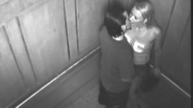 Elevator to pussy heaven rides dick