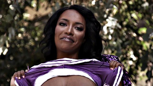 Watch this tattooed ebony cheerleader get her tight pussy drilled by hung BF in park