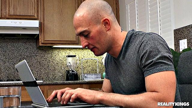 Crawling For Cocking