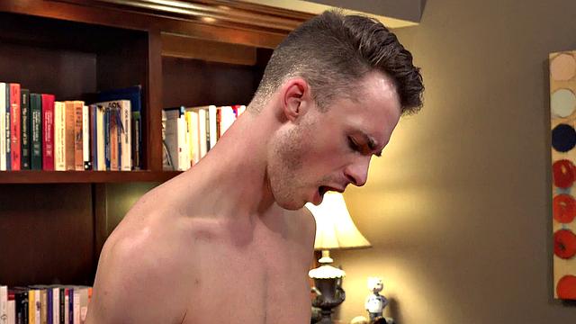 Bottom gaydaddy barebacked in office by top stud