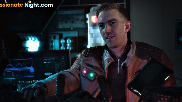 Две юные сучки доводят член до предела и устраивают дикий страпон в тройничке