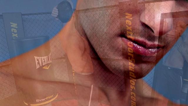 Watch this muscular jock jerk off and wank before taking a hot load on his face