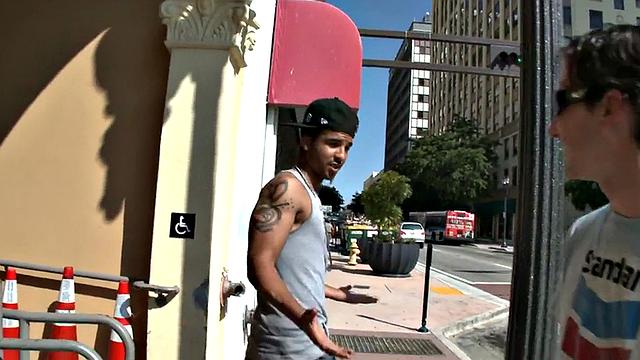 Public bareback by white dude & his tattooed friend - doggystyle, handjob, and more!