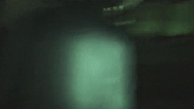 Amatur coed blonde sneaking around