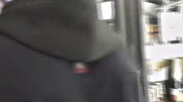 Amatur coed blonde sneaking around