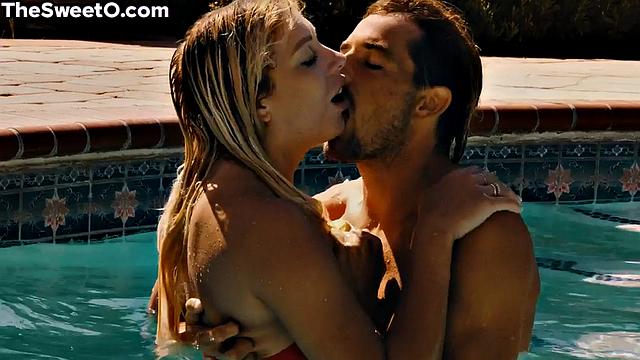 Blonde babe cockriding outdoors