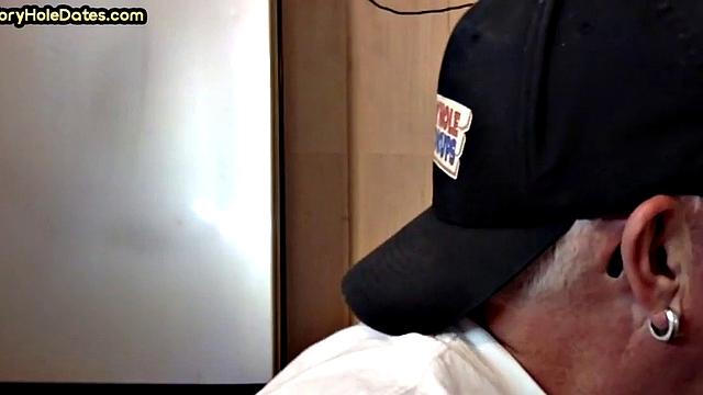 Mature gay sucker gets gloryhole fucked in closeup