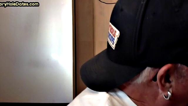 Mature gay sucker gets gloryhole fucked in closeup
