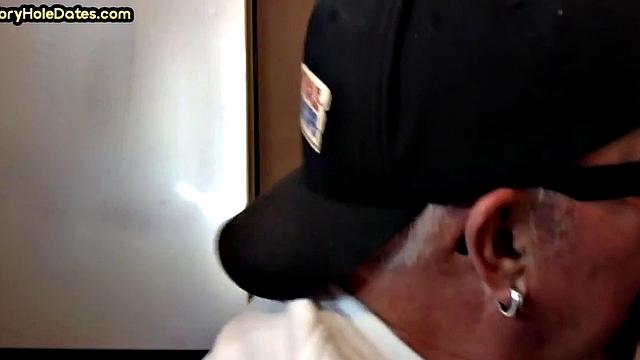 Mature gay sucker gets gloryhole fucked in closeup