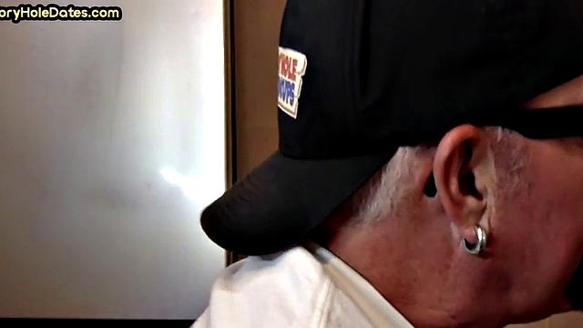Mature gay sucker gets gloryhole fucked in closeup