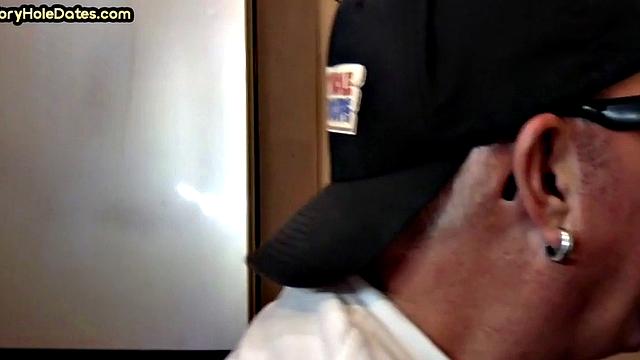 Mature gay sucker gets gloryhole fucked in closeup