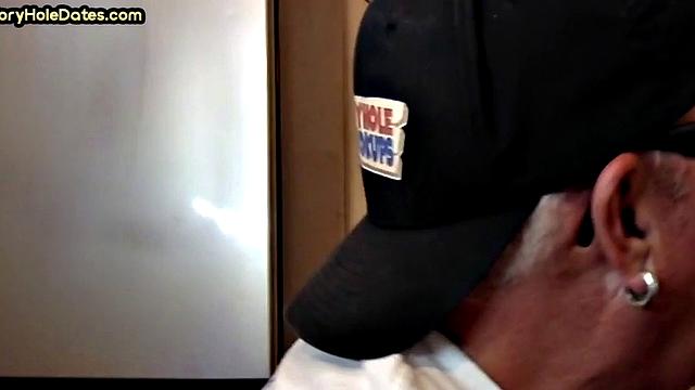 Mature gay sucker gets gloryhole fucked in closeup