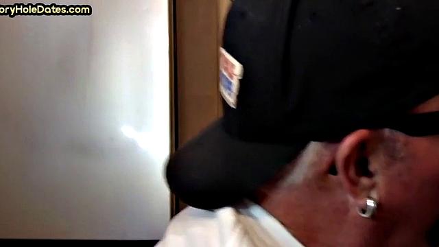 Mature gay sucker gets gloryhole fucked in closeup