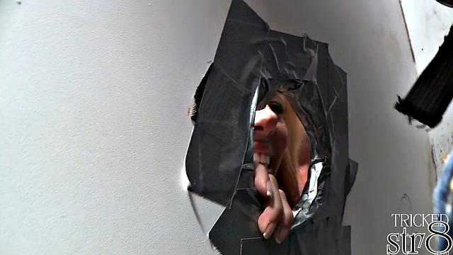 21yo amateur gets blowjob from guy