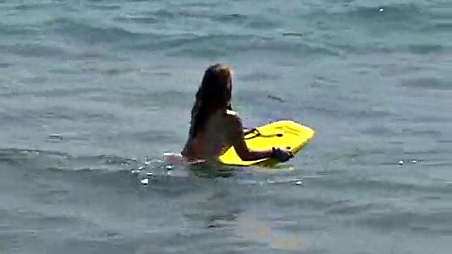 Sweet April Fingers Herself After A Day At the Sea