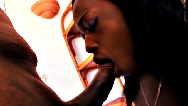 Toticos Farrah 2 Haitiana - Clip