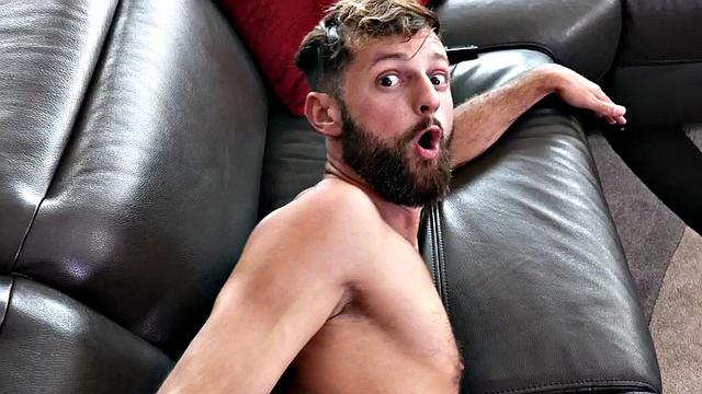 Athletic top seduces stepbro into bareback sex for cum