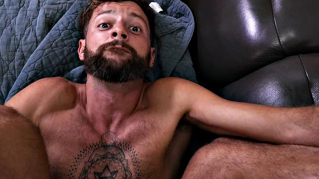 Athletic top seduces stepbro into bareback sex for cum