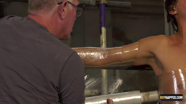 Compression & Cock Draining - Casper Ellis & Sebastian Kane