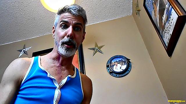DADDY GIANT 11 - Richard Lennox Gets Nuts In His Mouth
