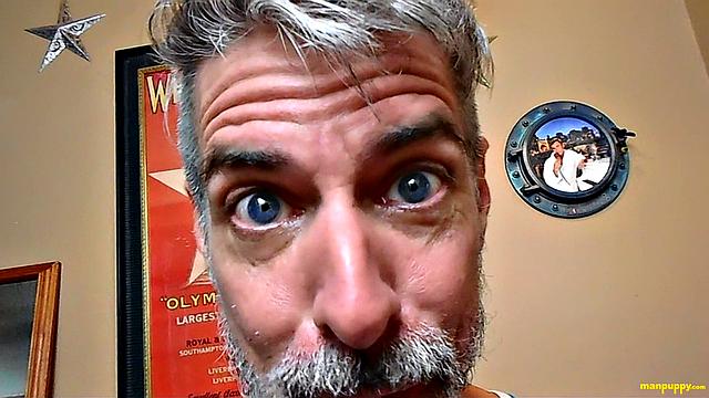 DADDY GIANT 11 - Richard Lennox Gets Nuts In His Mouth