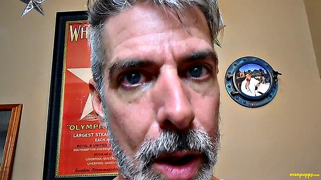 DADDY GIANT 11 - Richard Lennox Gets Nuts In His Mouth