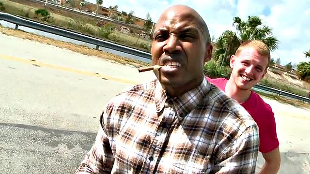 Pulled Nubian thug fucked outdoors in public place