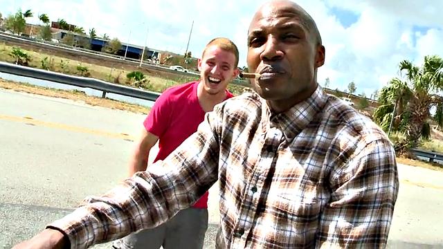 Pulled Nubian thug fucked outdoors in public place