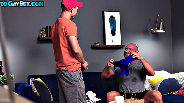 Hunk DILF rimming curious twunk