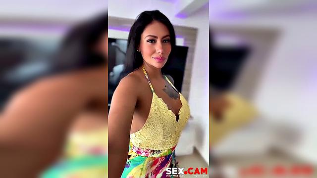 Latina Softcore Undress