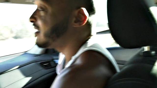 Bisexuals enjoy in 3some session in anal hole