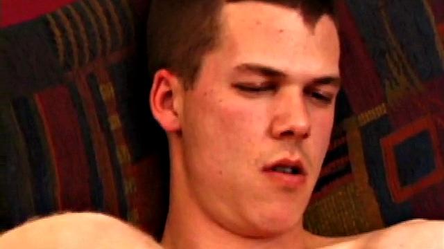 бретт и мэтью заводят друг друга до предела руками