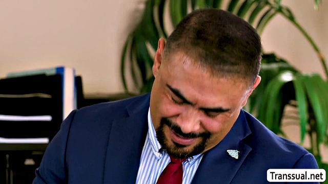 Eating the ass of my stepdaughter to get pass